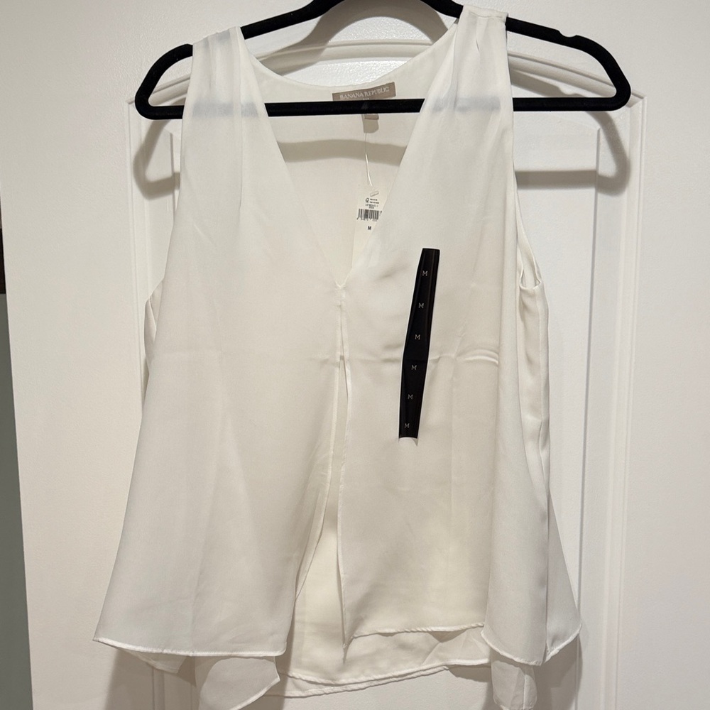 Banana Republic Cream V-Neck Blouse